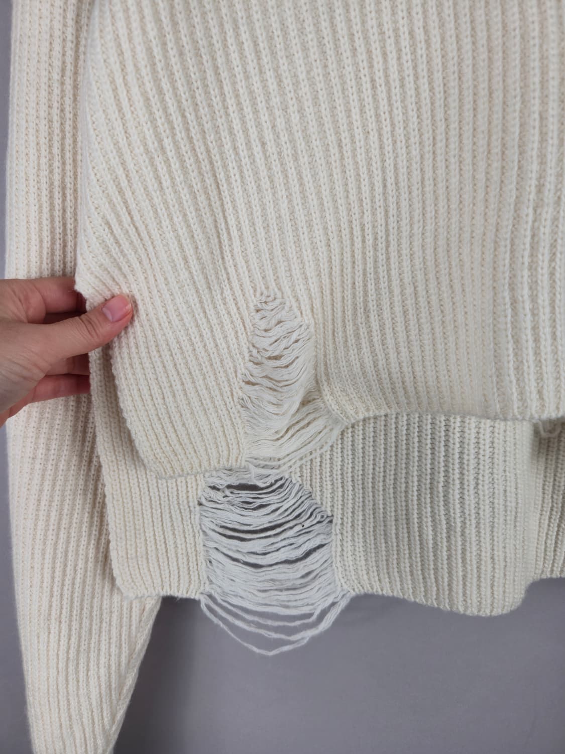 [무료배송]더퍼스트 F 남성 어깨 패드 오버핏 V넥 크롭 니트 상품이미지5