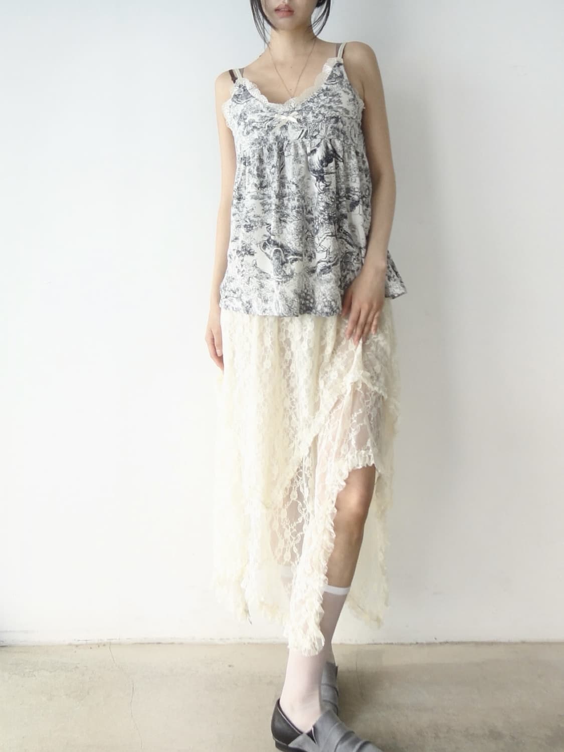 Lace unbalanced skirt / ivory 상품이미지8