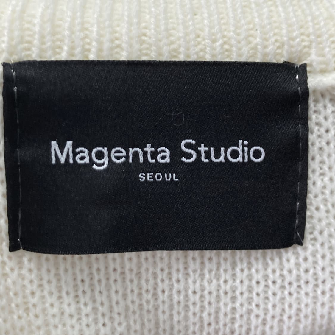 마젠타스튜디오 공용 브이넥 니트 F 영구제  상품이미지4