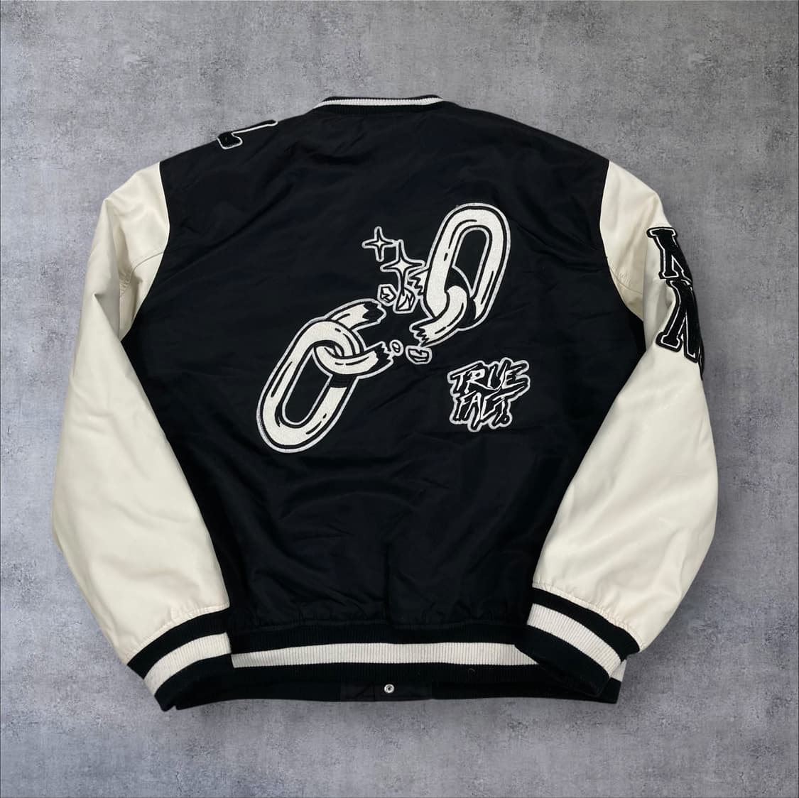 자라 믹스 컬러 빅로고 바시티 자켓 상품이미지2