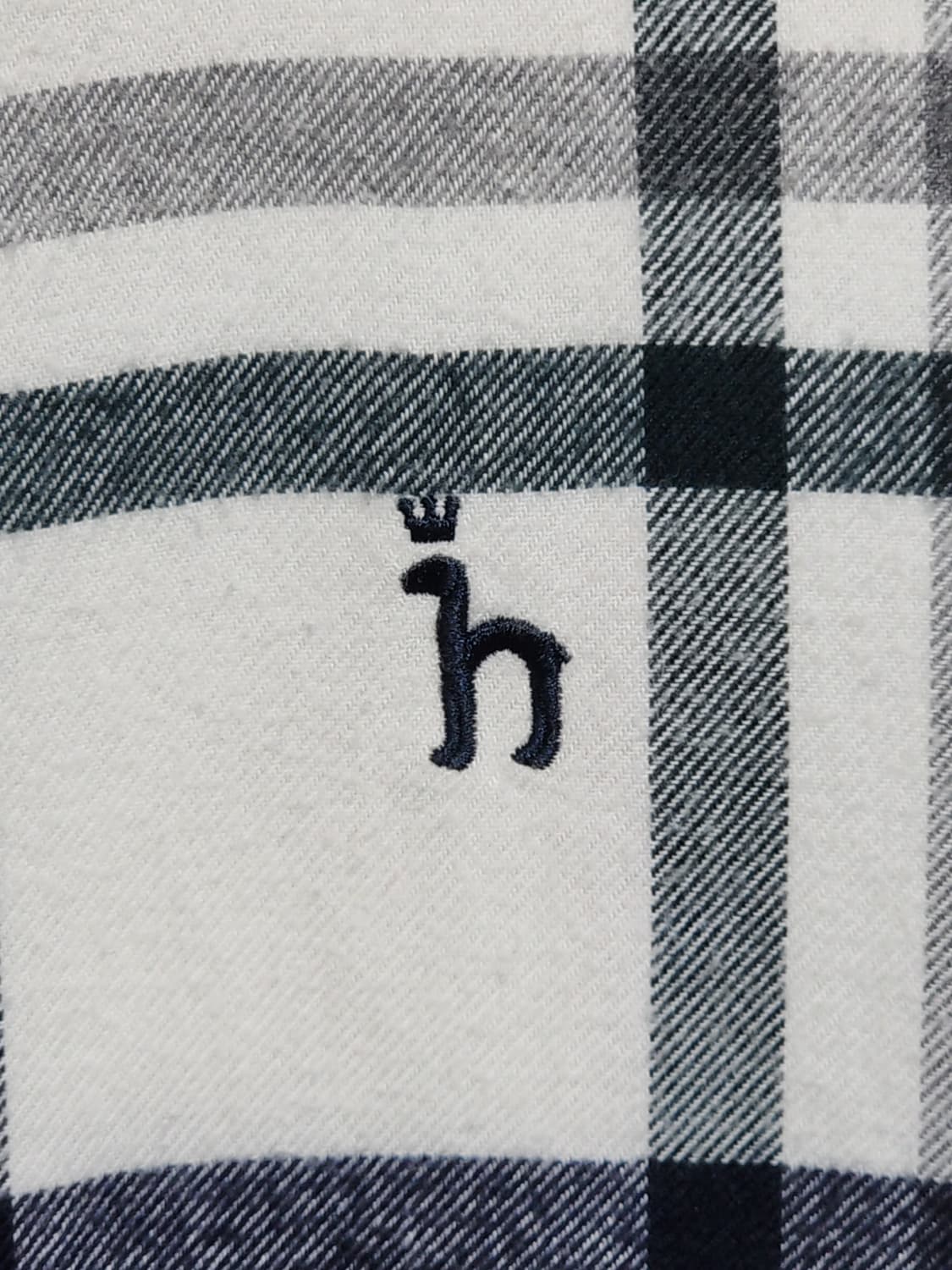 (95) 헤지스 남방 체크 셔츠 기본로고 캐주얼  상품이미지4