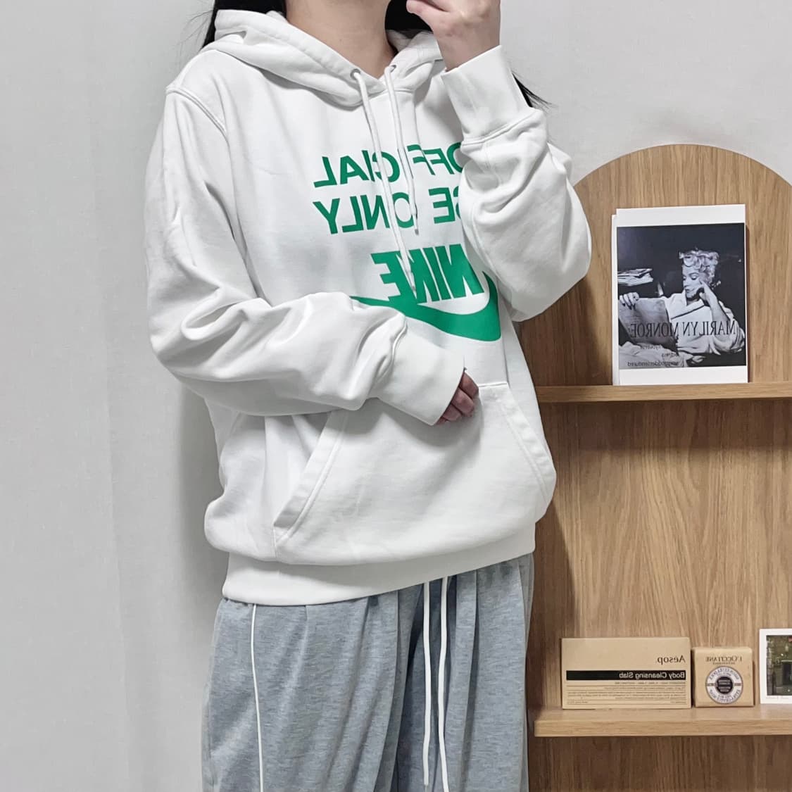 [정품] 나이키 화이트 프린팅 후드티 [ L ] 상품이미지2