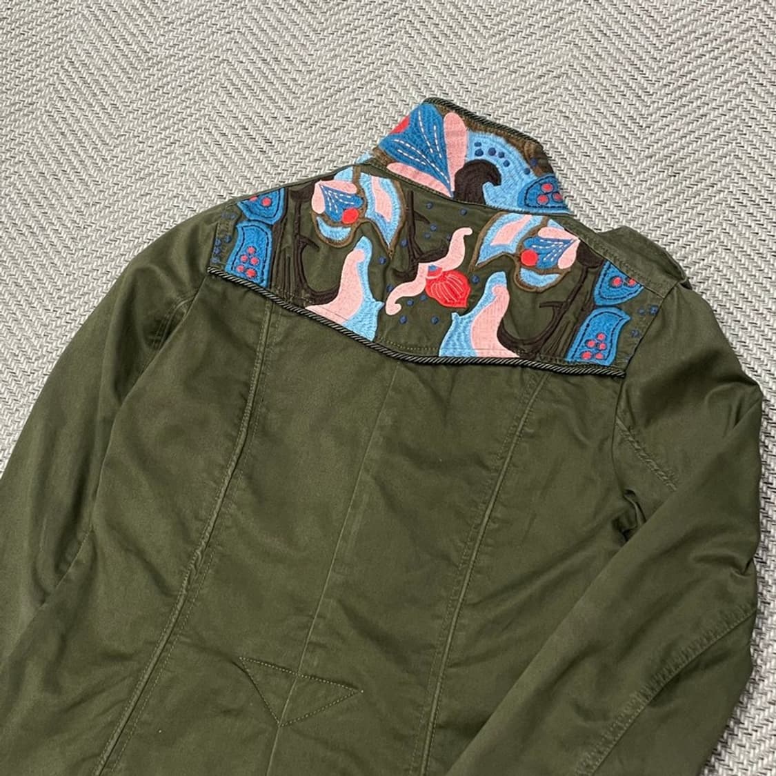 오일릴리 자수 디테일 자켓 v0070 상품이미지5