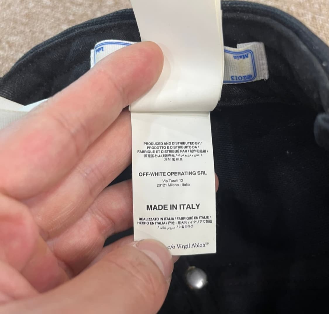 오프화이트 블랙 볼캡 팝니다. 상품이미지7
