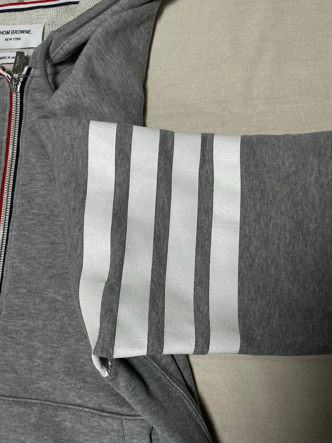 톰브라운 사선완장 후드집업 [5]  상품이미지3