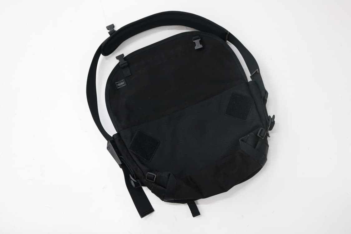 포터 블랙 캔버스 바이커백 상품이미지7