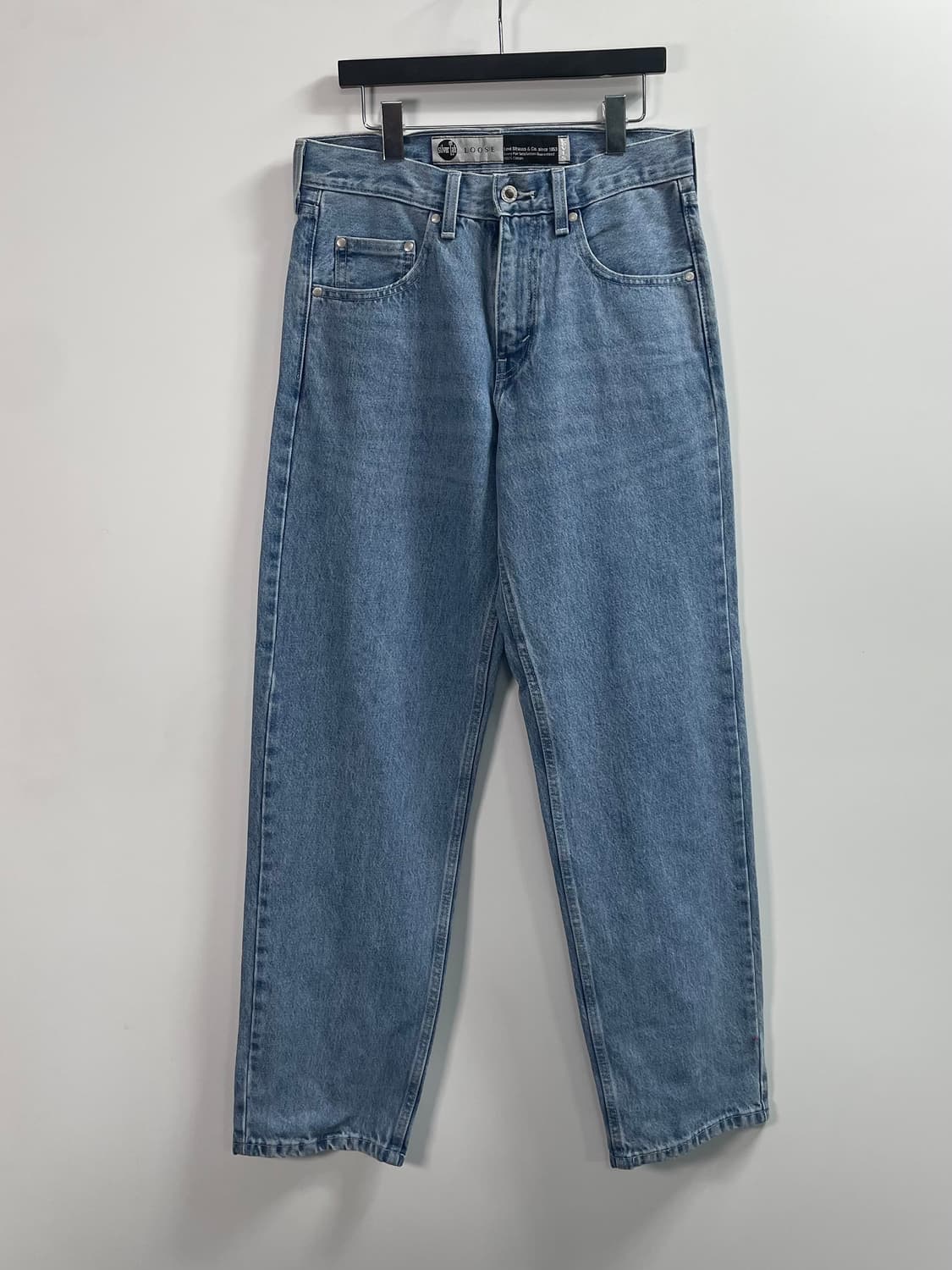 리바이스 실버탭 루즈핏 연청바지 (onp.47)   상품이미지1