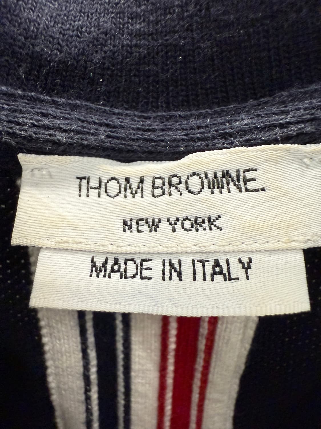 톰브라운 정품 백삼선 스트라이프 카라티 3 상품이미지4