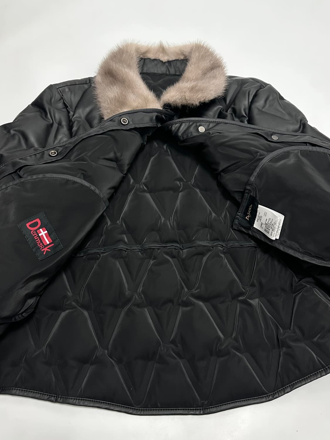 DEJANU 밍크 카라 퀄팅 다운자켓 상품이미지5