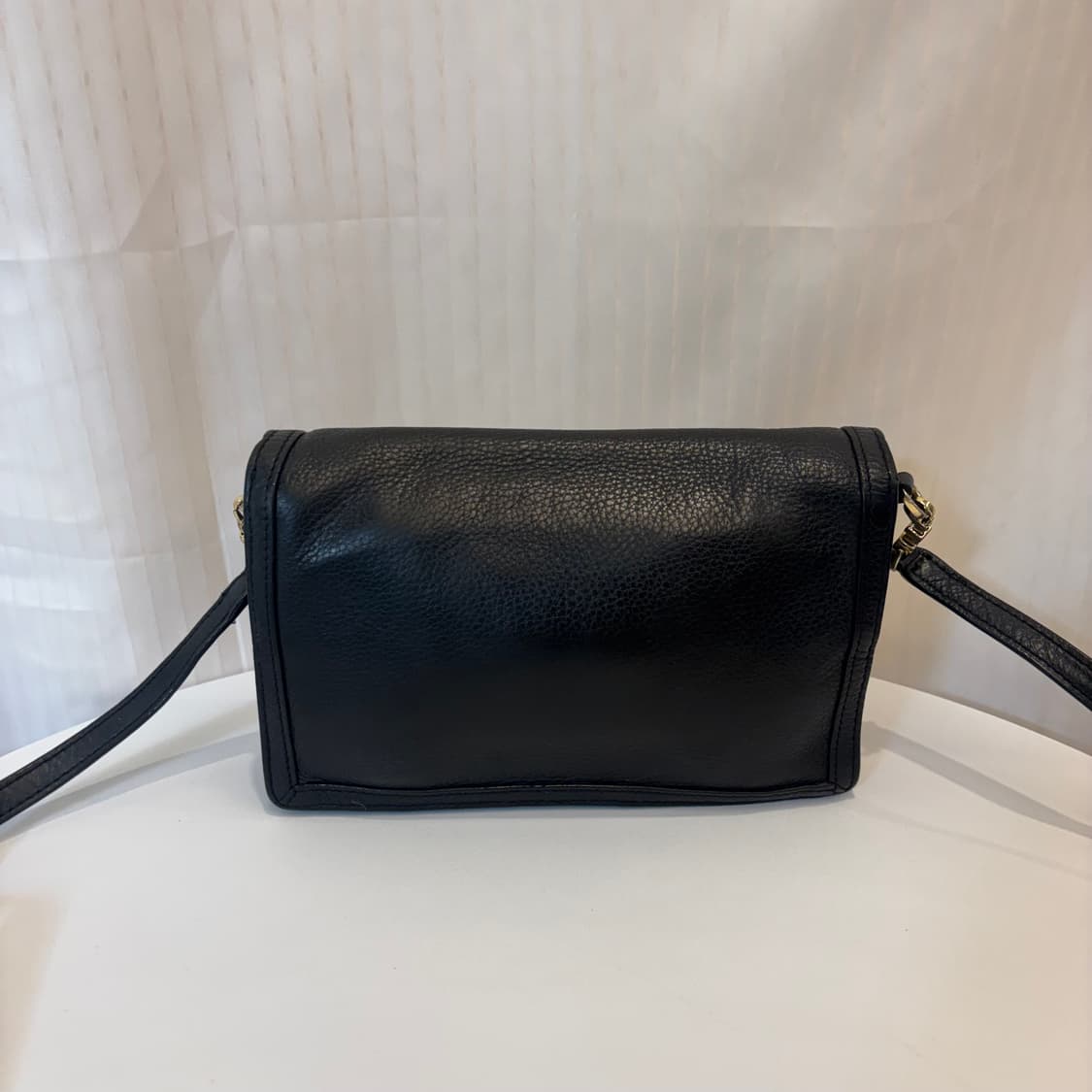 정품 토리버치 소가죽 플랩 크로스백     상품이미지7