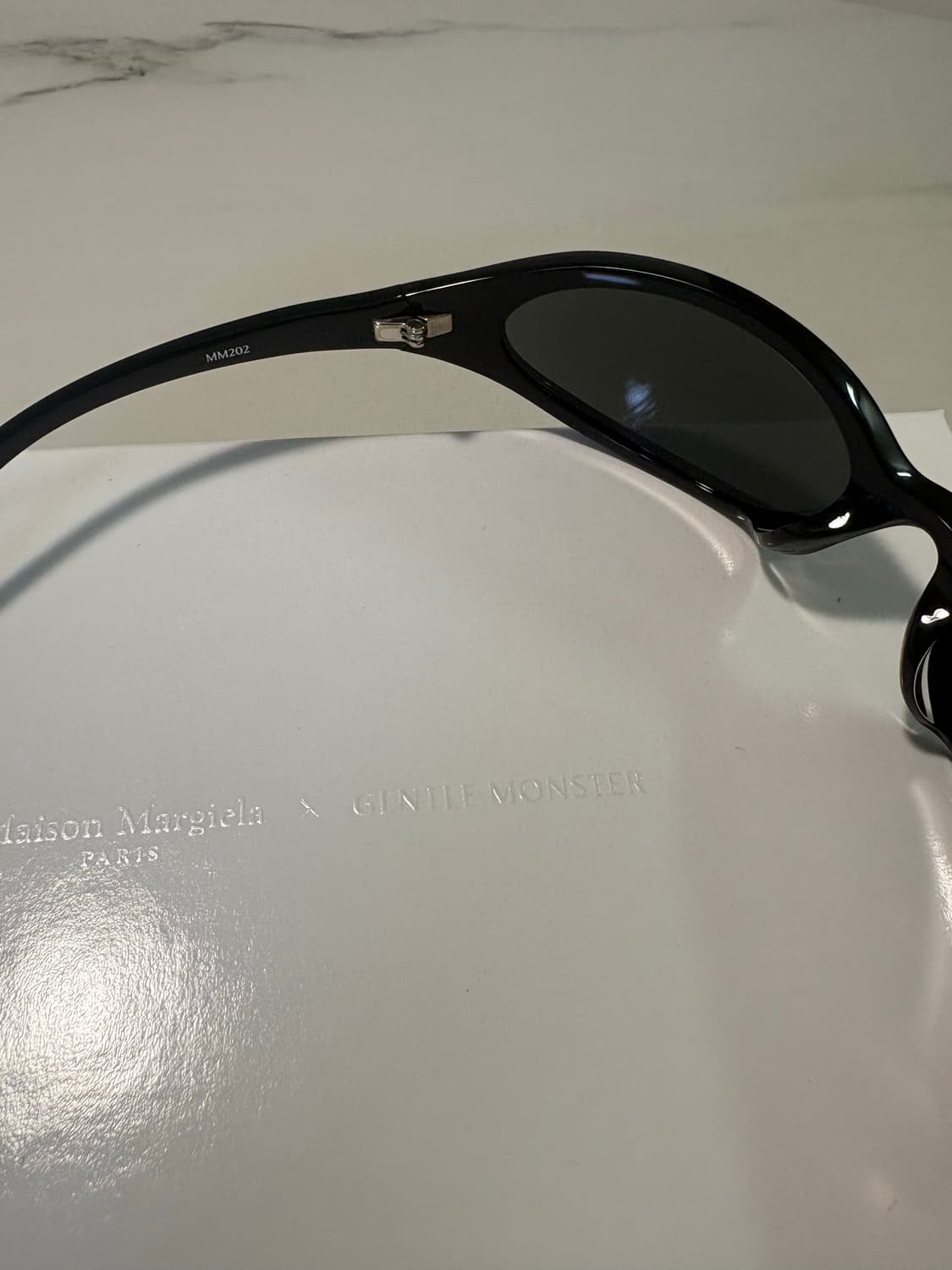 젠틀몬스터 x 마르지엘라 mm202 블랙 그레이  상품이미지5