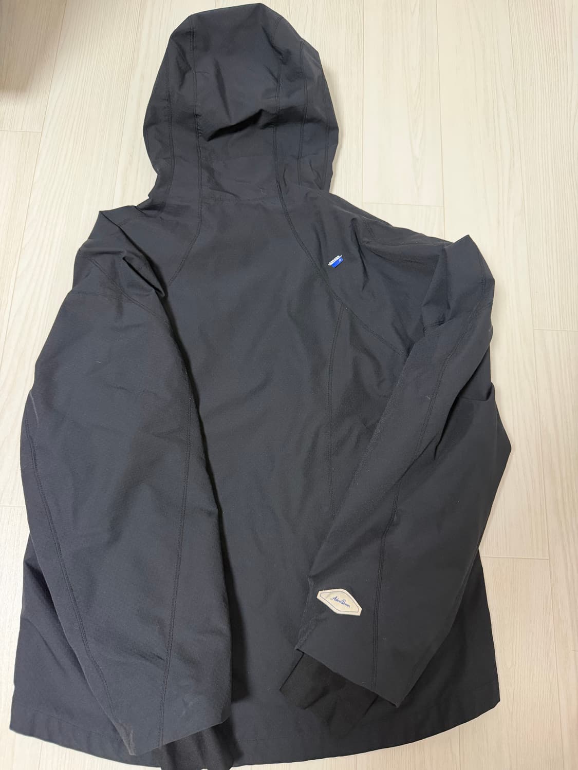 아더에러 플루 윈드브레이커 느와르 상품이미지4