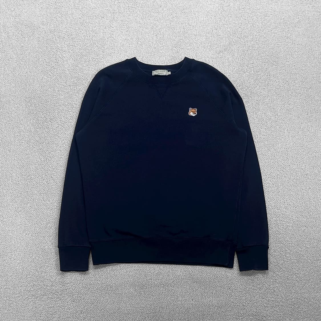 메종키츠네 폭스 헤드 패치 맨투맨 네이비 상품이미지1