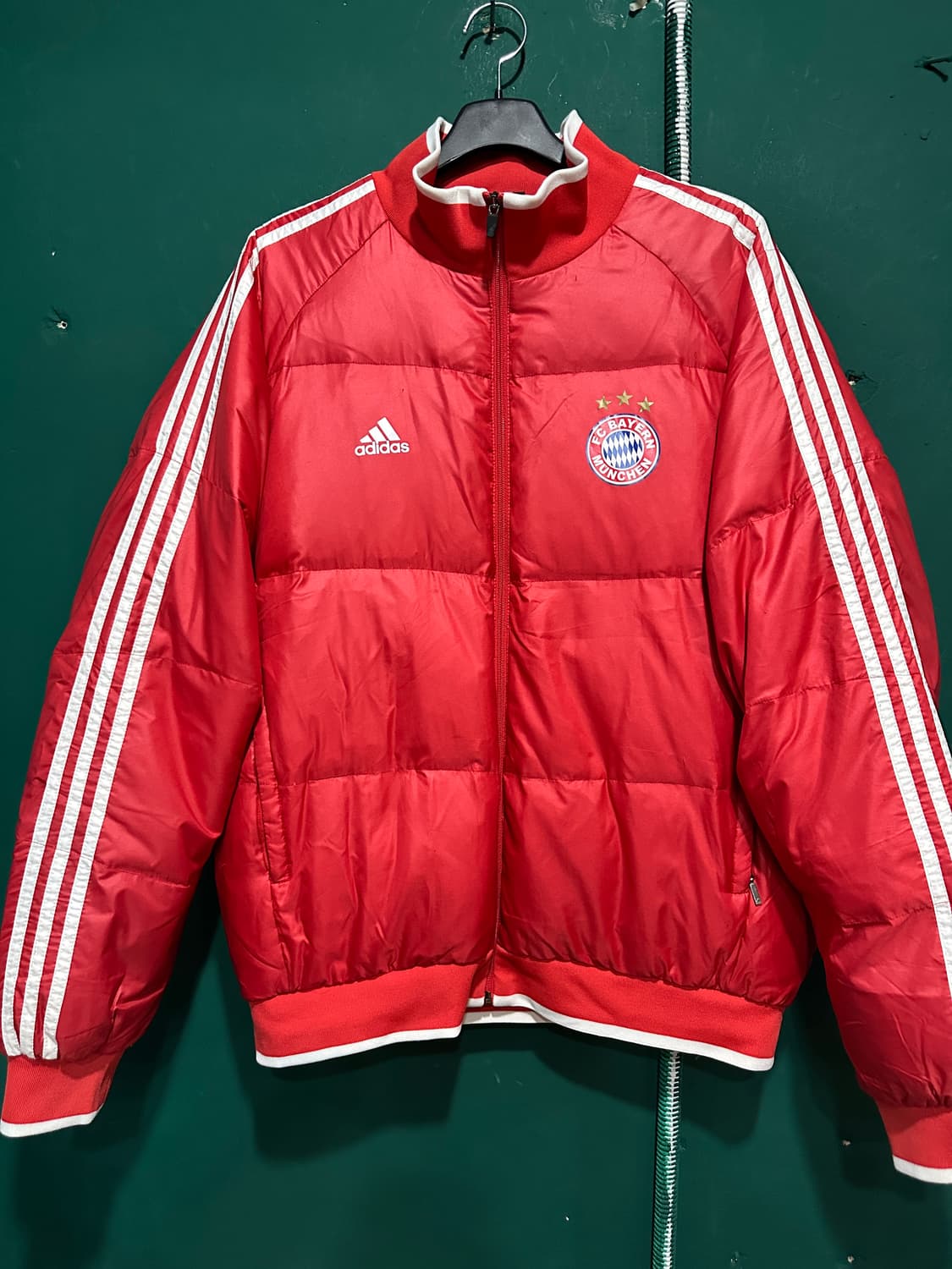 아디다스 뮌헨 푸퍼패딩 110사이즈 상품이미지1