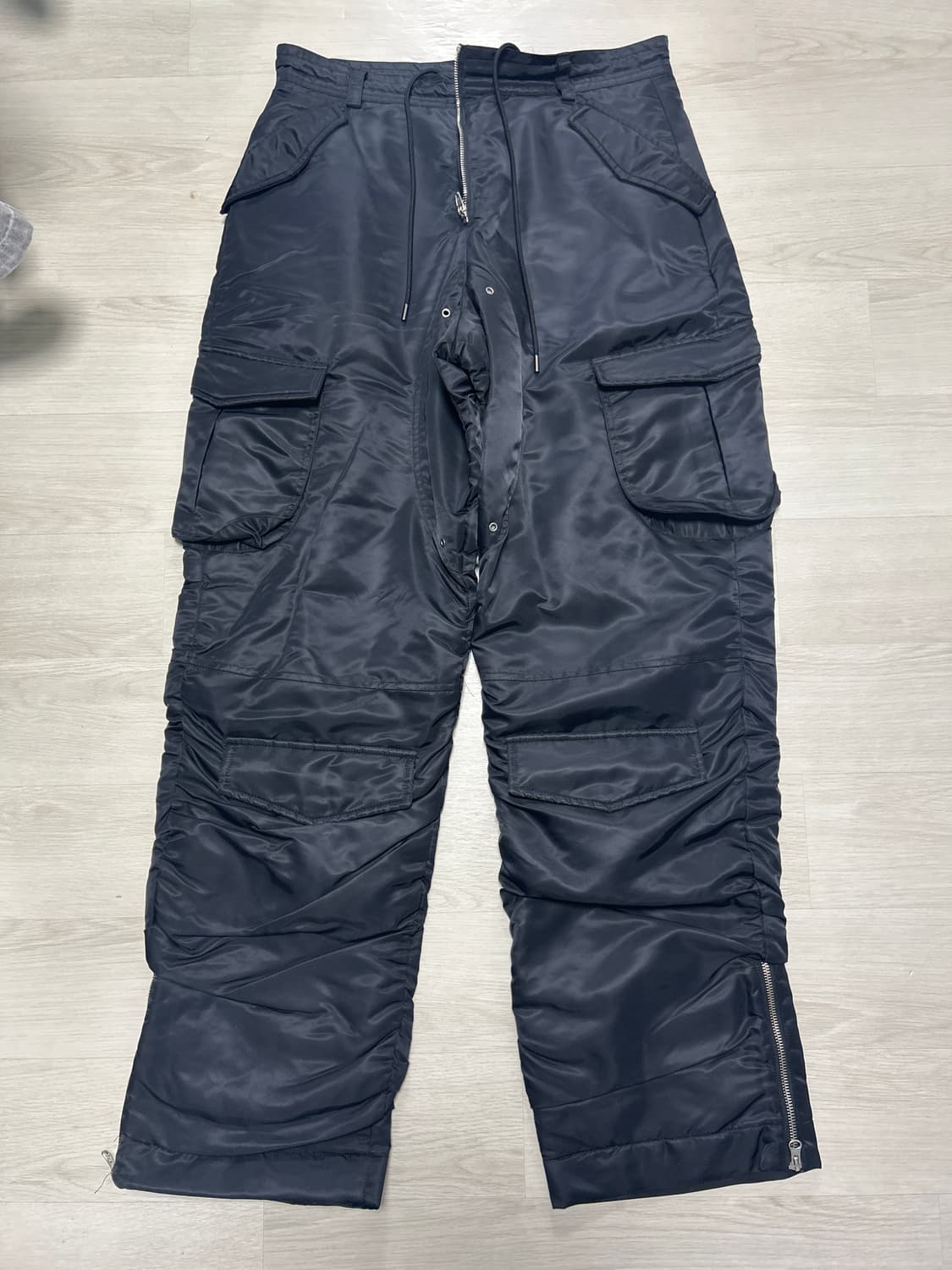 앤더슨벨 리버시블 패디드 카고 팬츠 apa730m(BLACK) 상품이미지1
