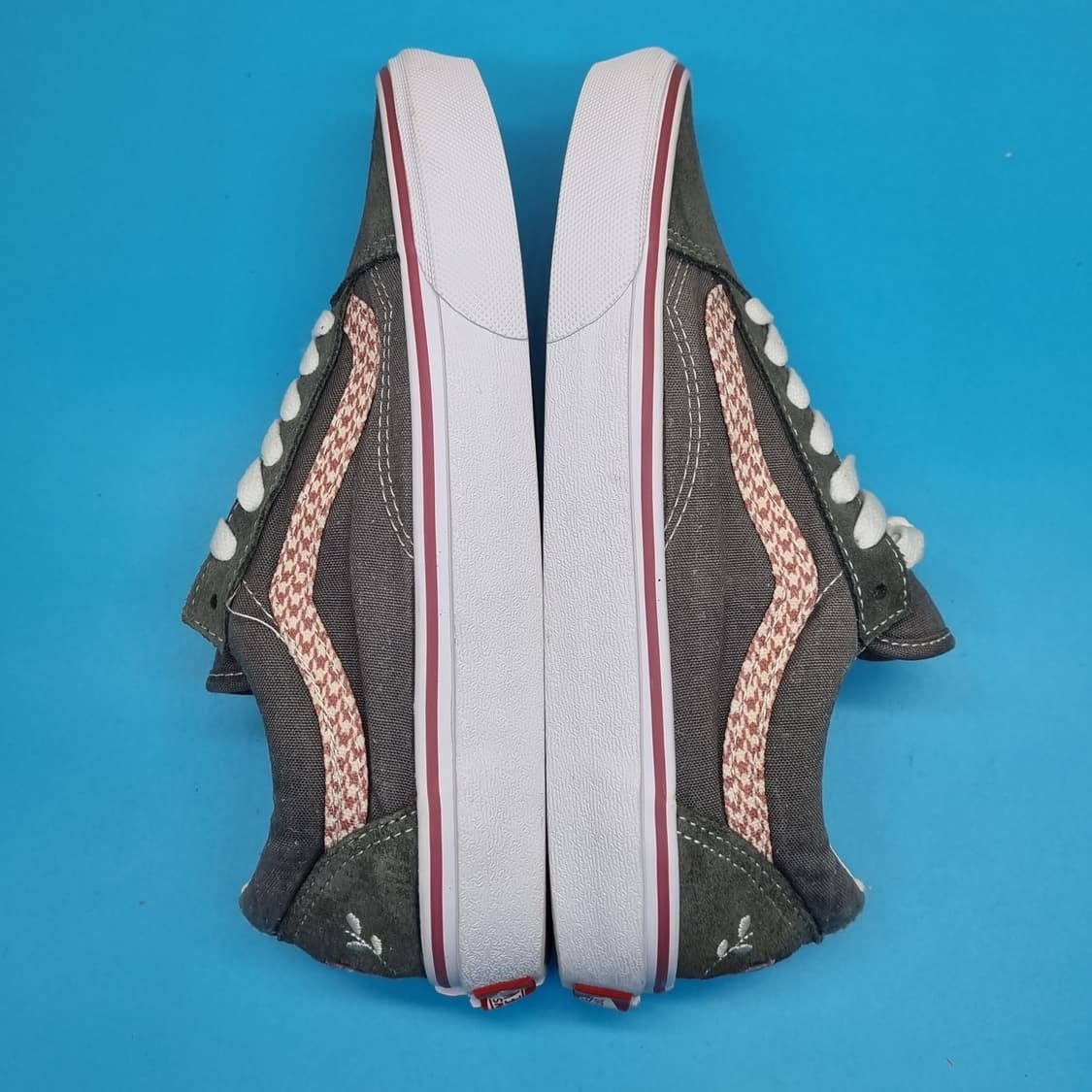 반스 올드스쿨 자수 여성스니커즈240. 상품이미지5