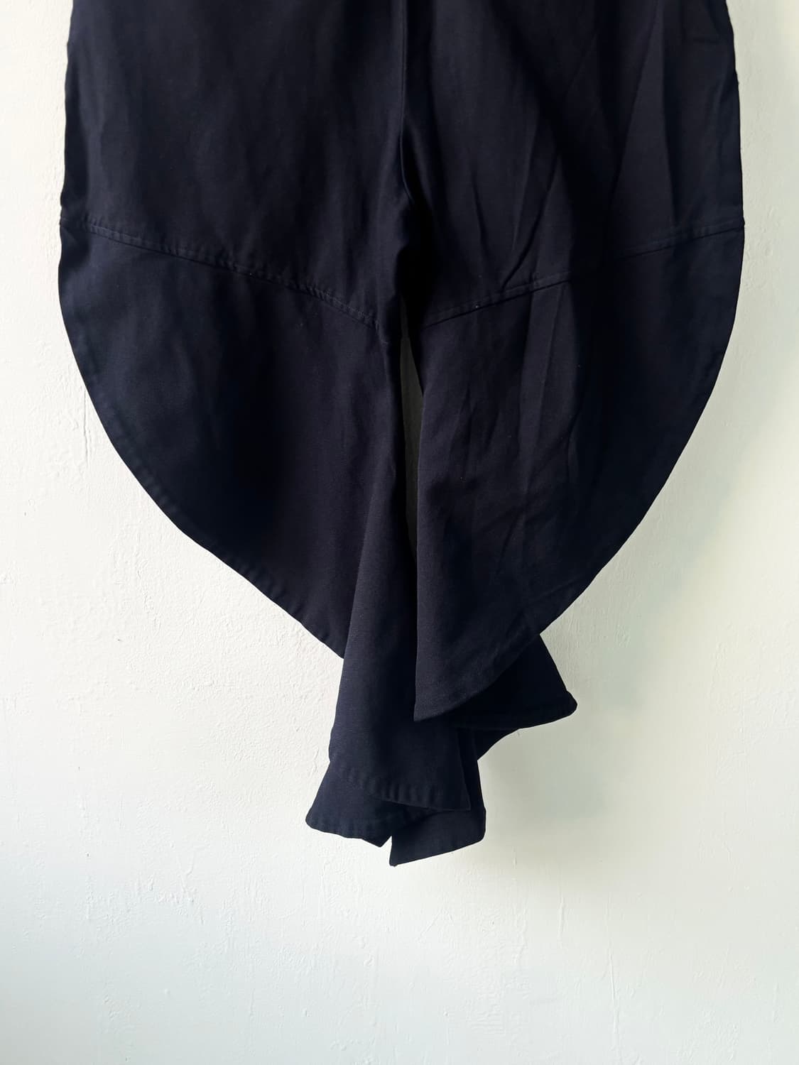 꼼데가르송 바나나 커브 팬츠 상품이미지5