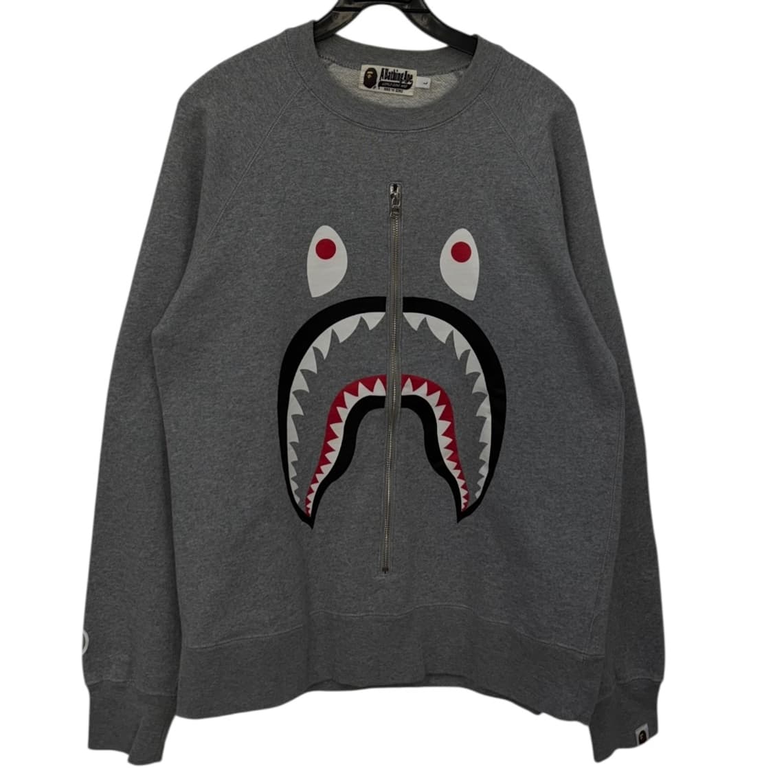 베이프 샤크 롱 슬리브 맨투맨 상품이미지1