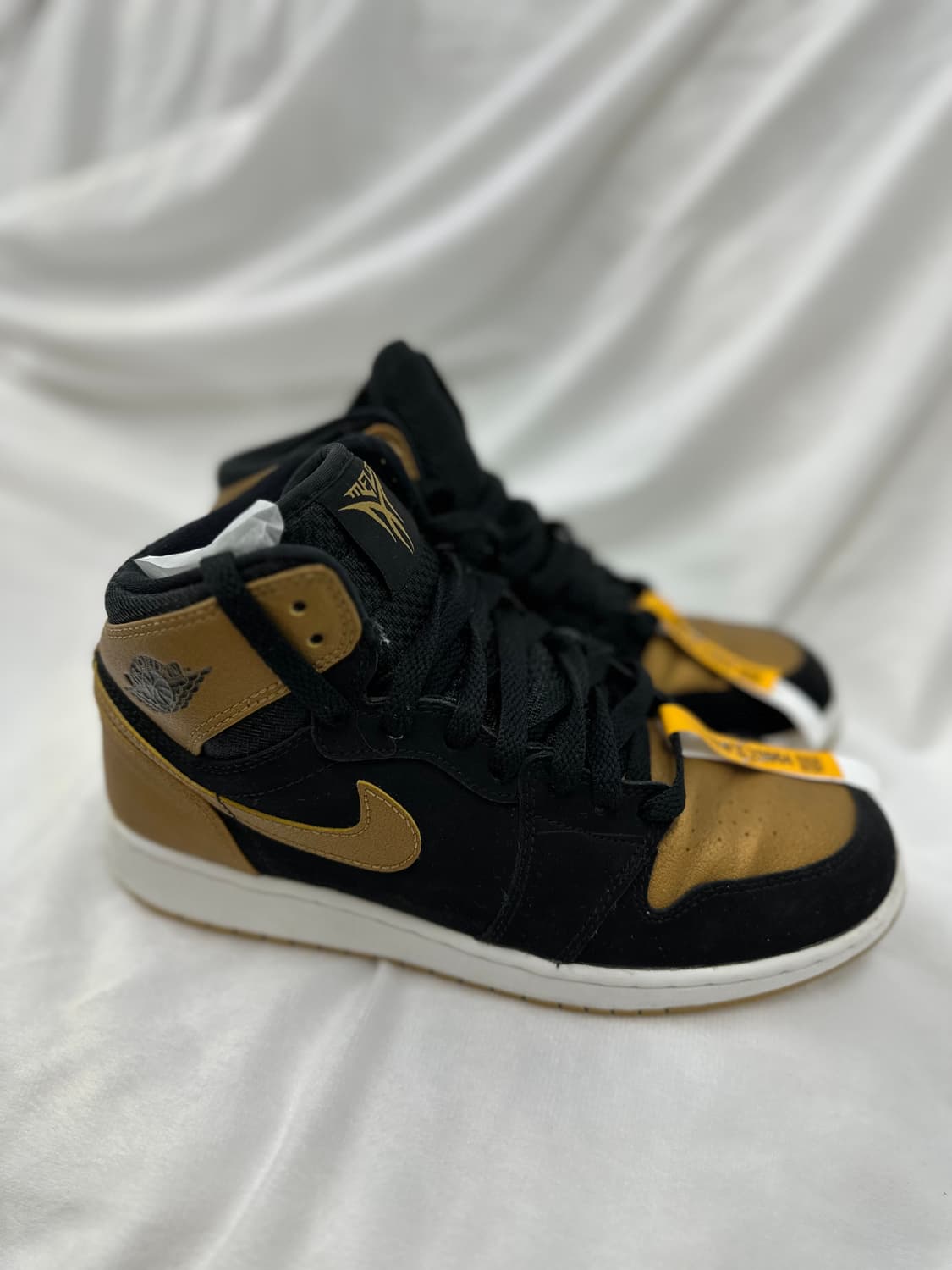 (235)나이키 에어조던1 레트로 하이 멜로 GS 상품이미지5