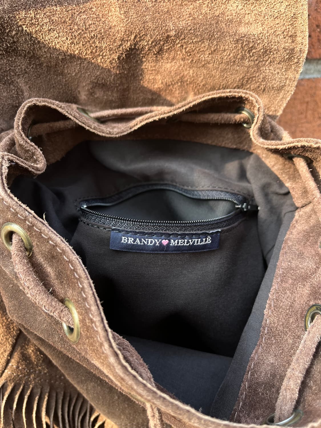 Brandy Melville 리얼레더 프린지 스웨이드 백팩 상품이미지6