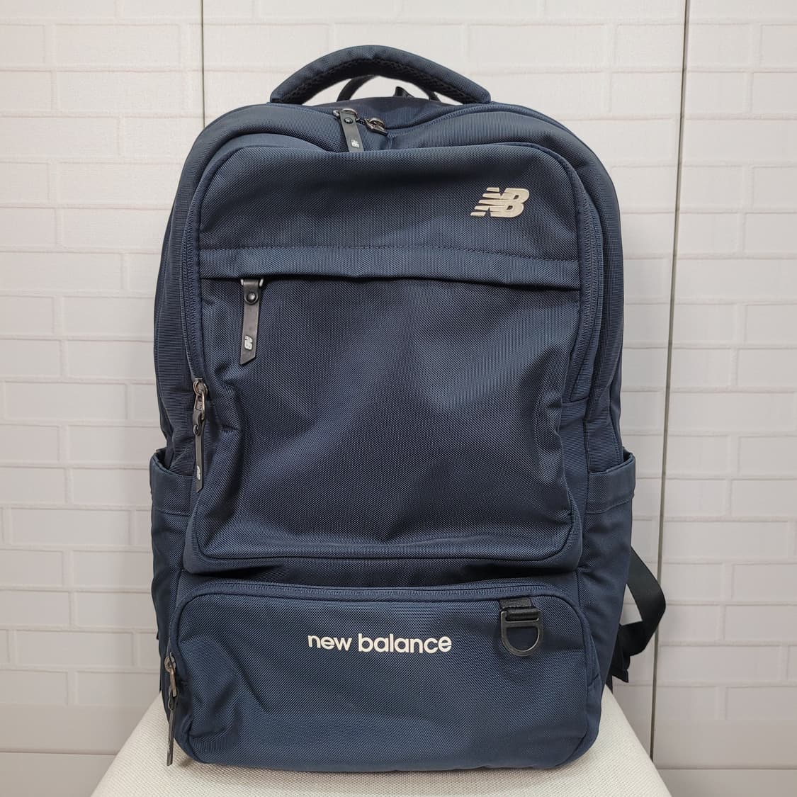 뉴발란스 배낭 백팩 노트북백팩 네이비색 상품이미지1