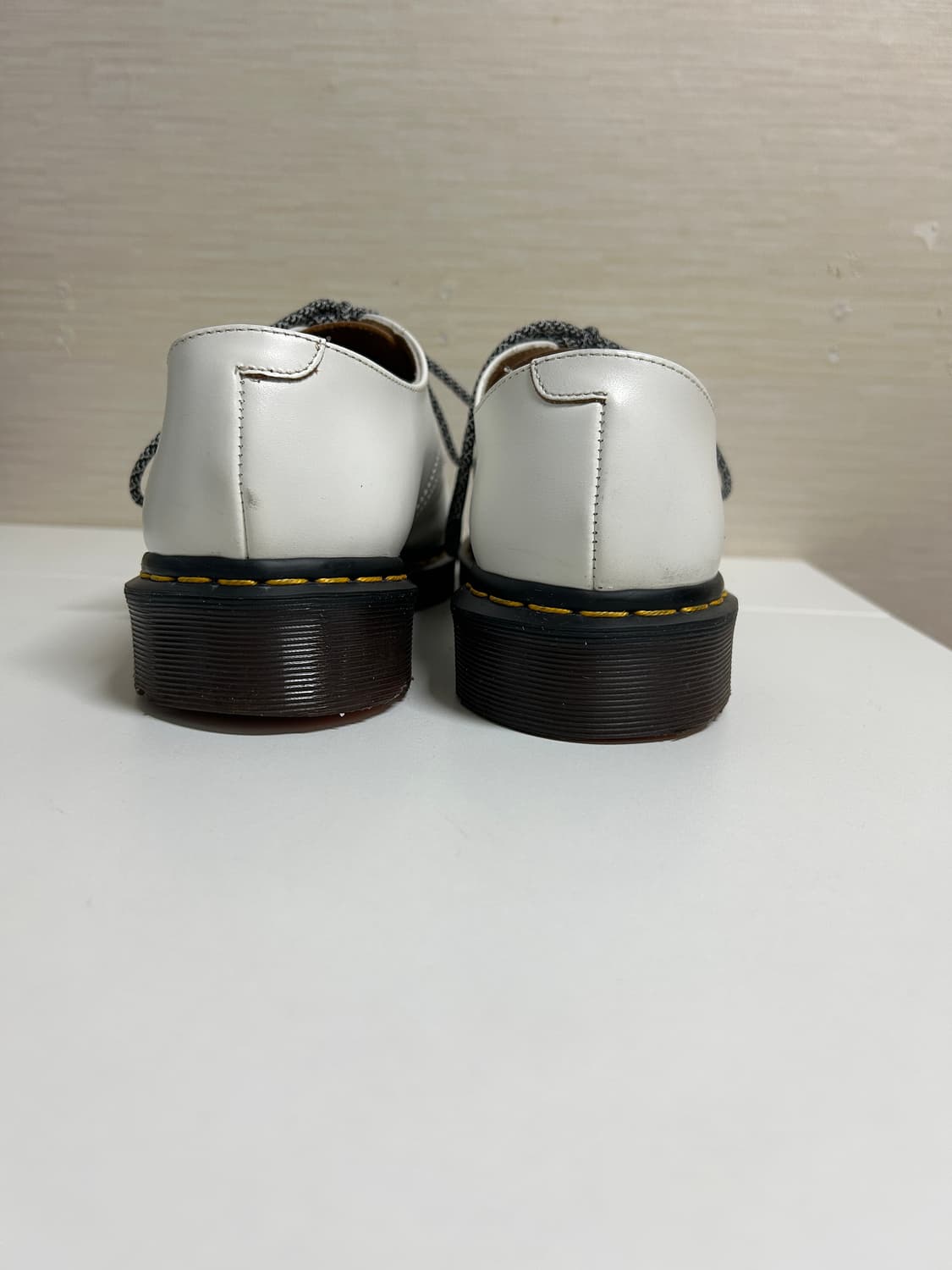 닥터마틴 2046 스무스 화이트 270 상품이미지4