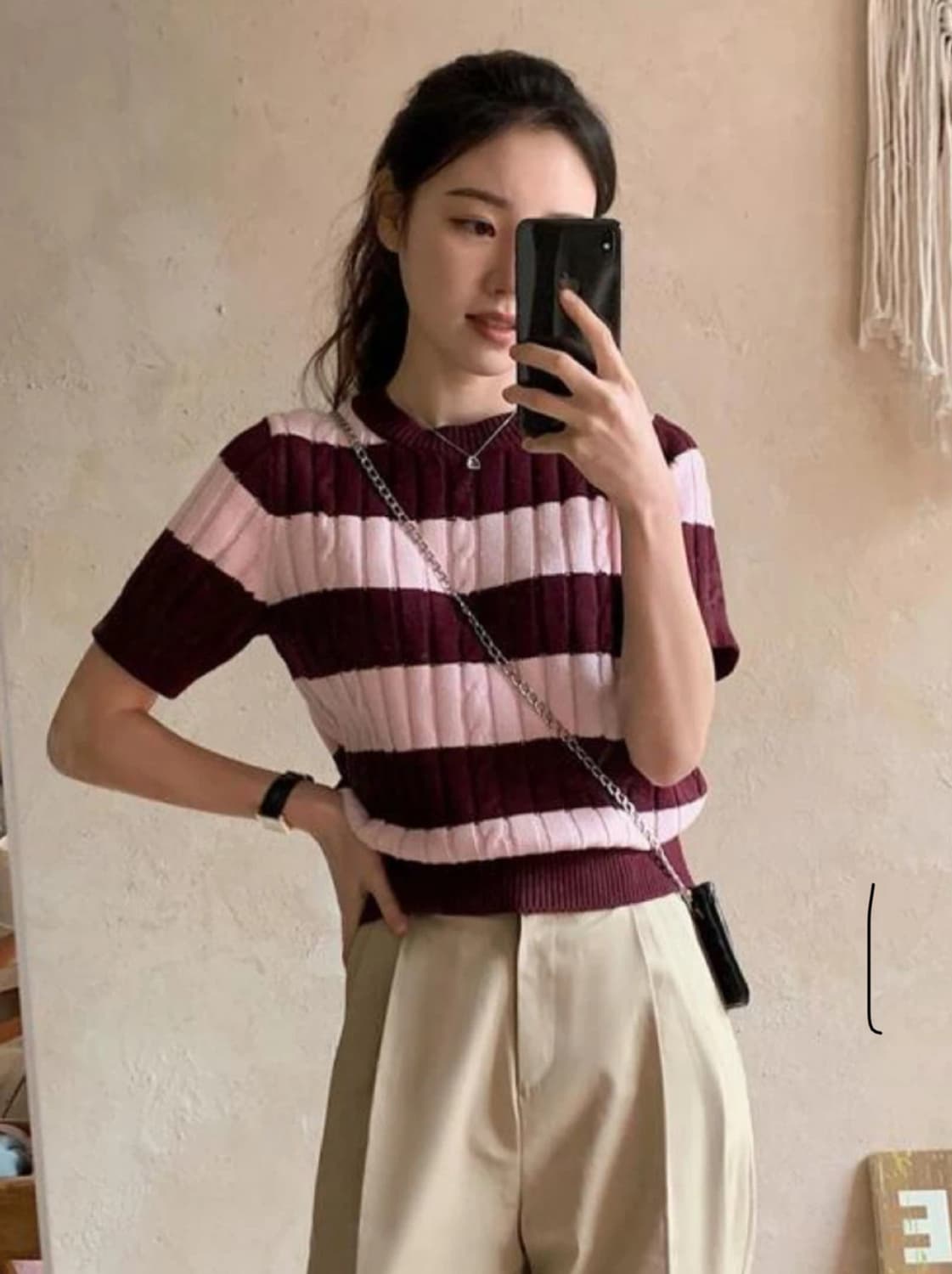 핑크-플럼빛 단가라 반팔 니트 상품이미지1