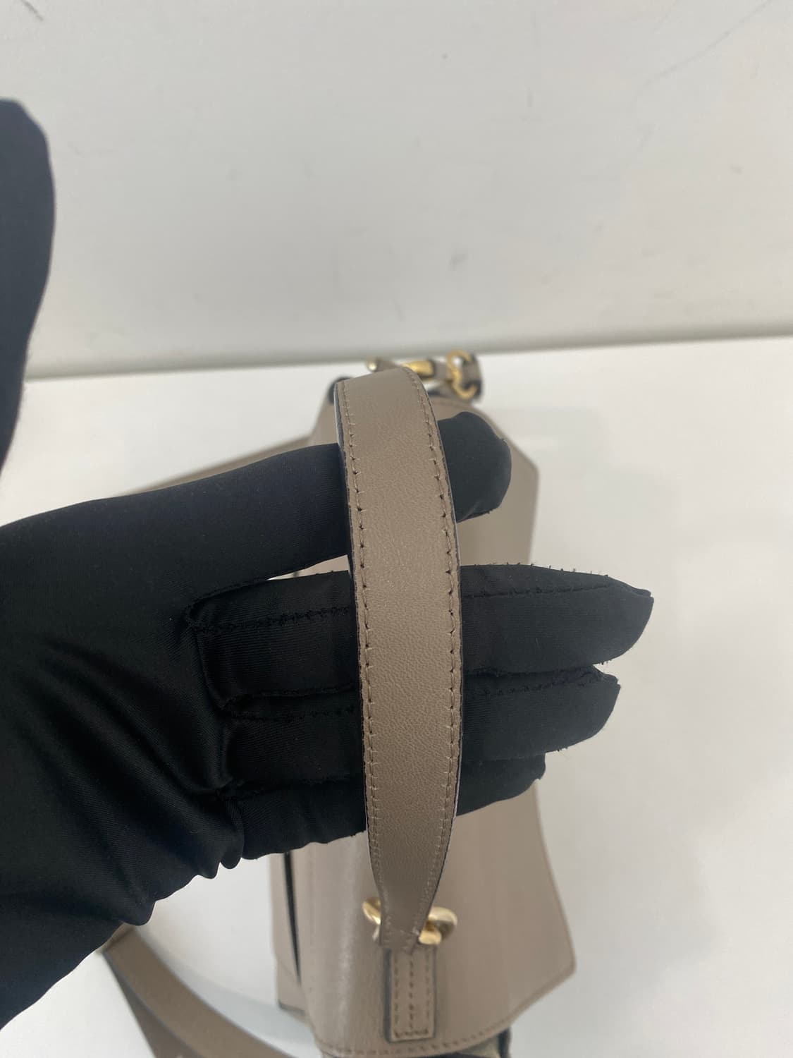 끌로에 페이데이 토트백 상품이미지7