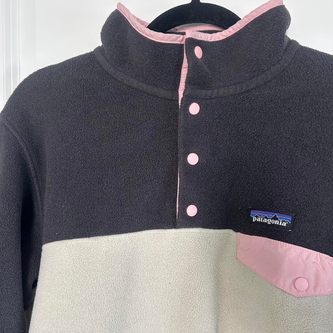10s 파타고니아 신칠라 스냅-T 블랙/그레이/핑크 상품이미지2