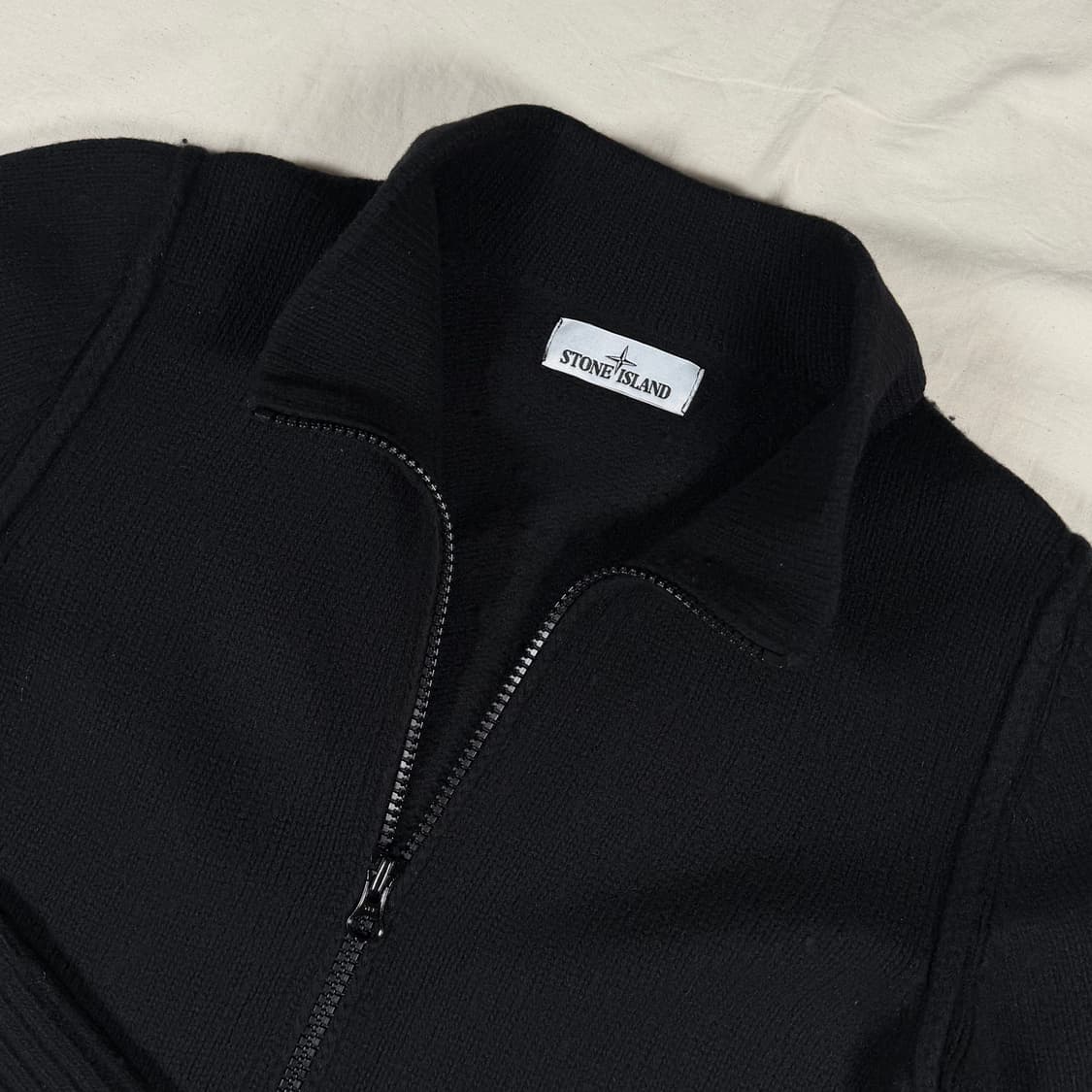 스톤 아일랜드 니트 집업 자켓 상품이미지2