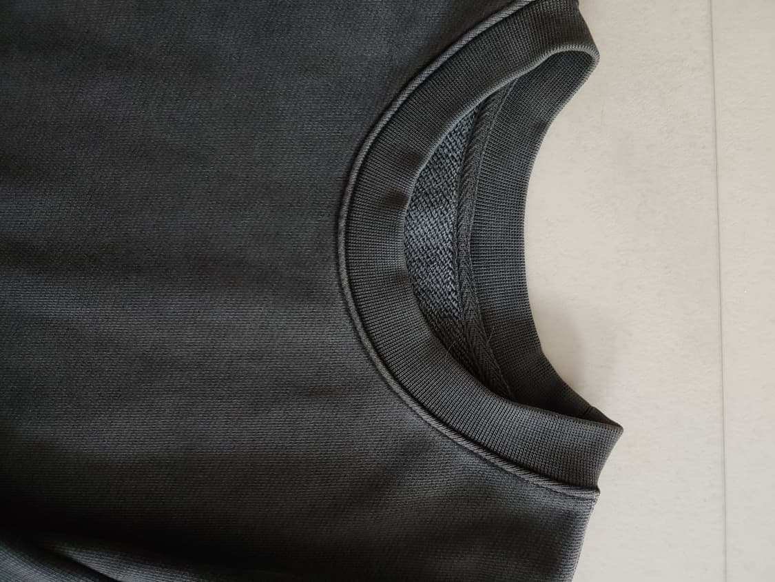 어텐션로우 피그먼트 리버시블 헤비 맨투맨 상태좋음 0사이즈 상품이미지3