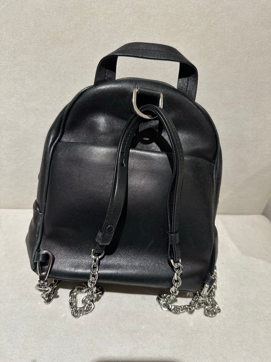 마르지엘라 글램 슬램 백팩 블랙 (은체인) 상품이미지5