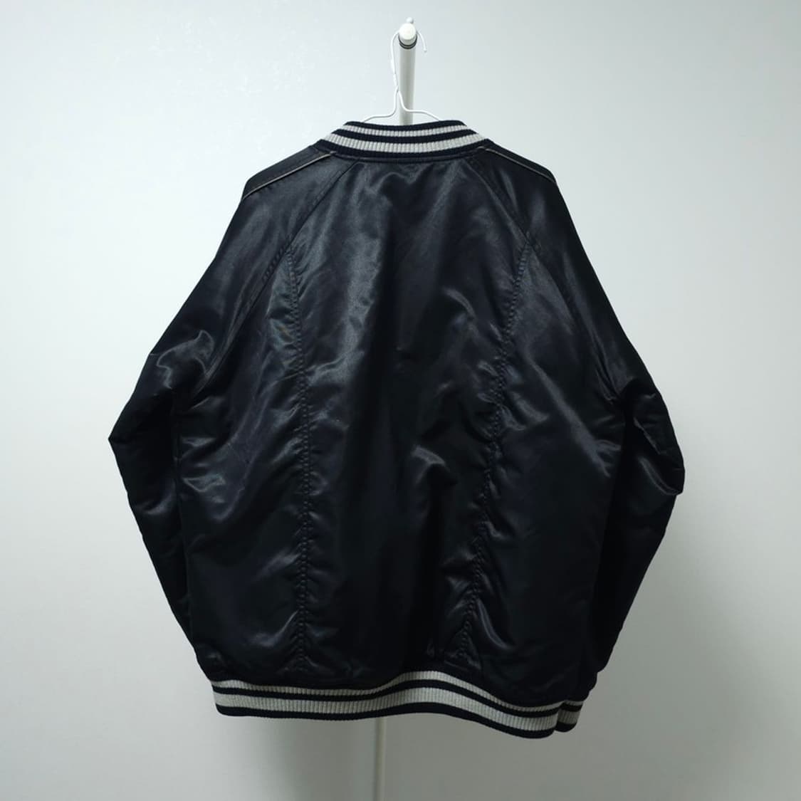 MLB 유광 양키즈 바시티 자켓 L 상품이미지2