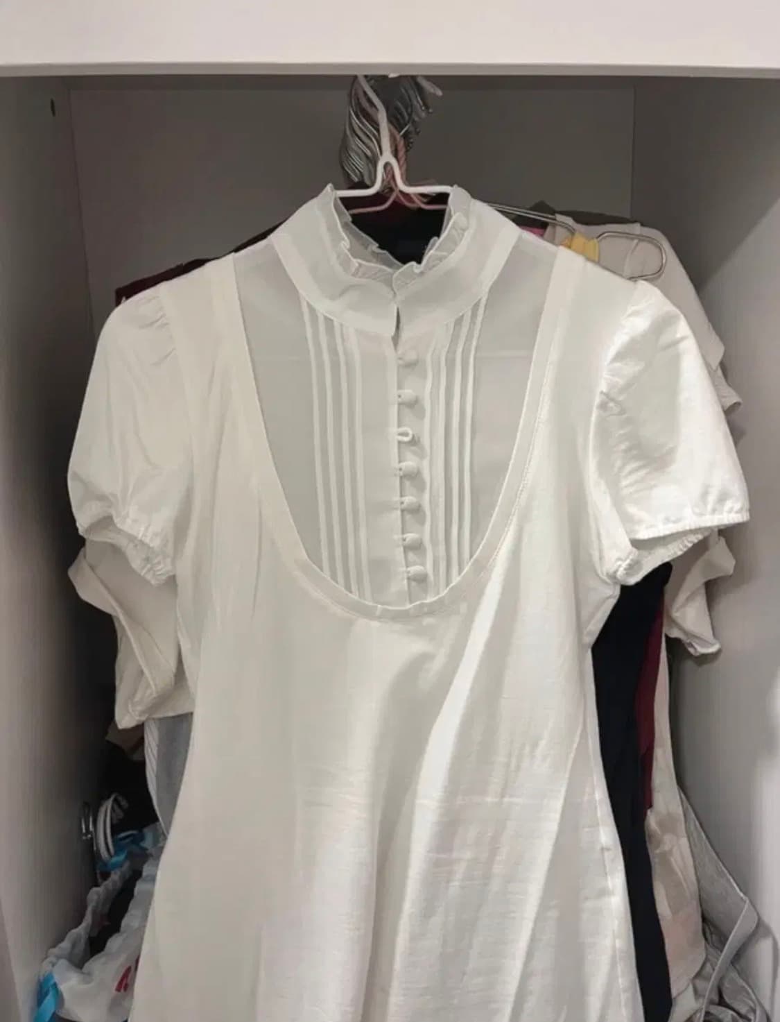 흐프이 리리우 Tuck Blouse Mini Dress (White) 상품이미지1