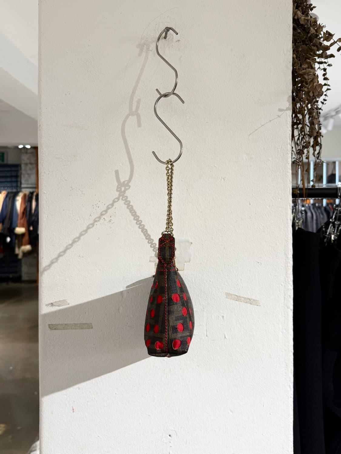 펜디 브라운 주카 레드 도트 포쉐트 체인백 상품이미지3