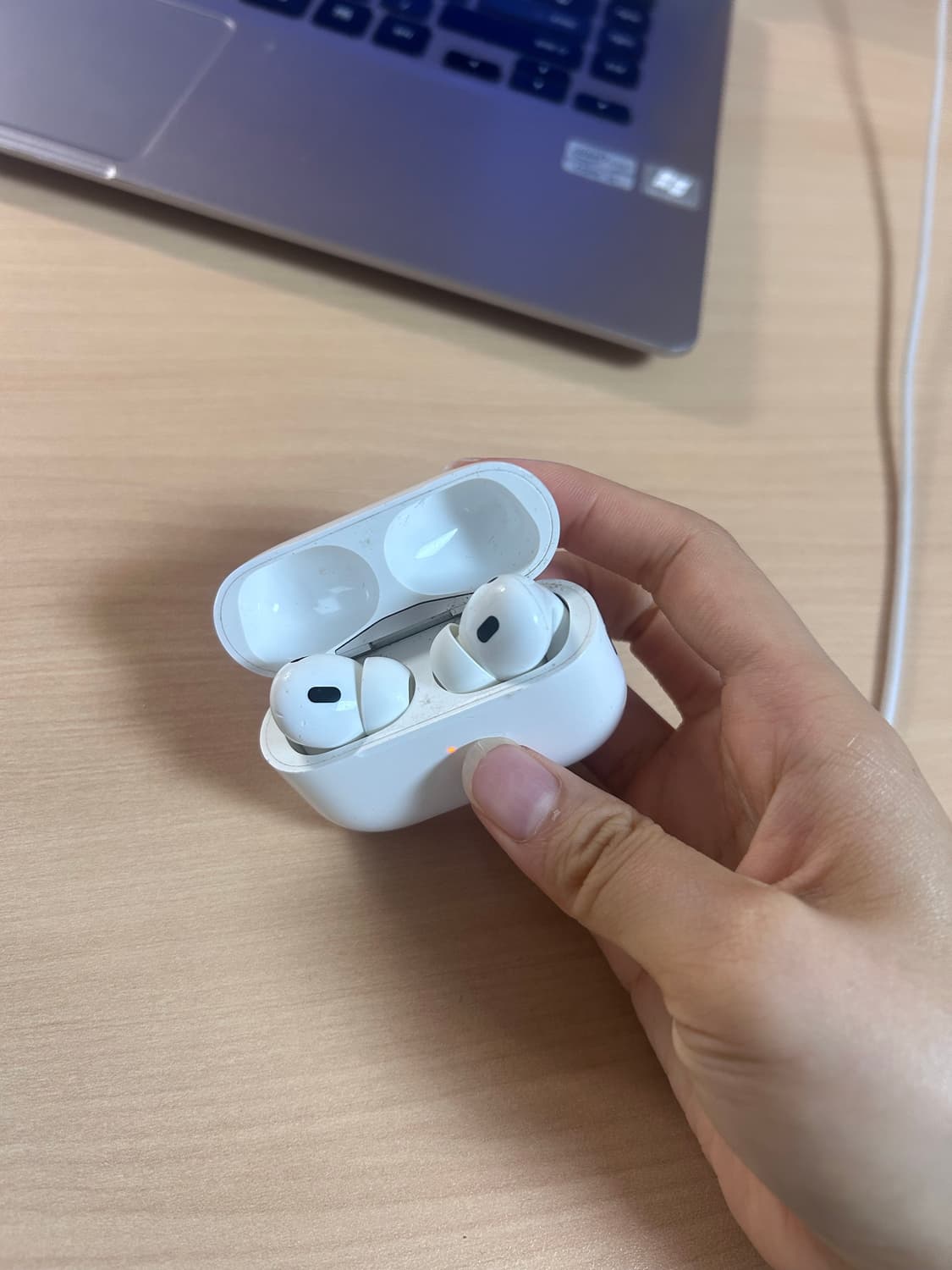 에어팟 프로2 상품이미지1