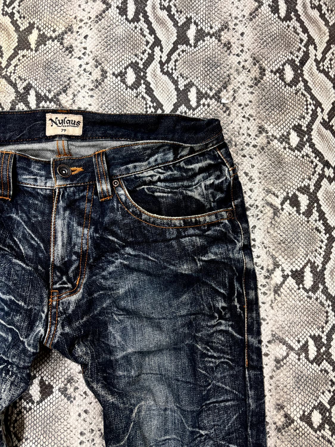 “Nylaus” 00’s Design Crack Washed Boots- 상품이미지5