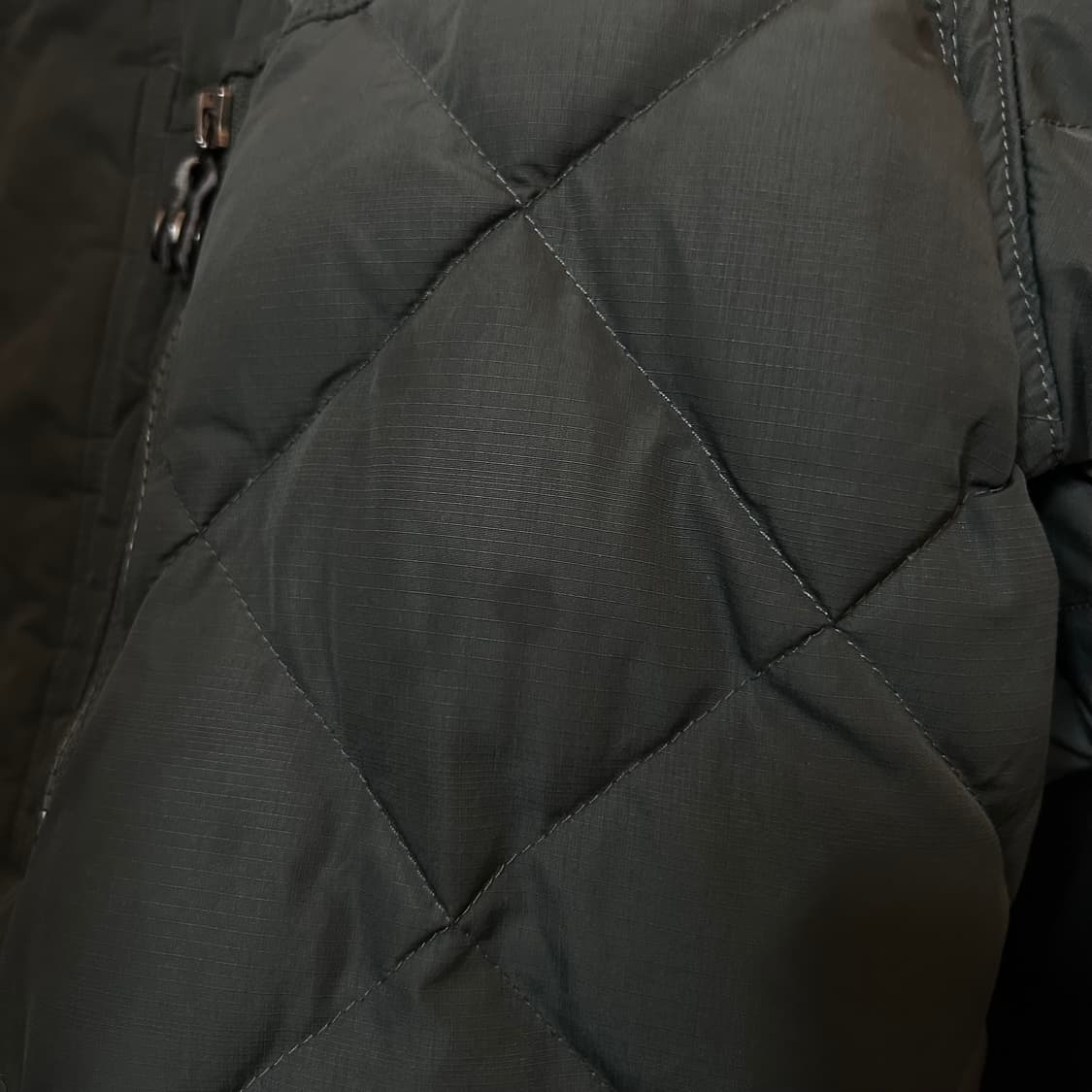 컬럼비아 덕다운 다이아몬트 퀼팅 경량패딩 상품이미지8