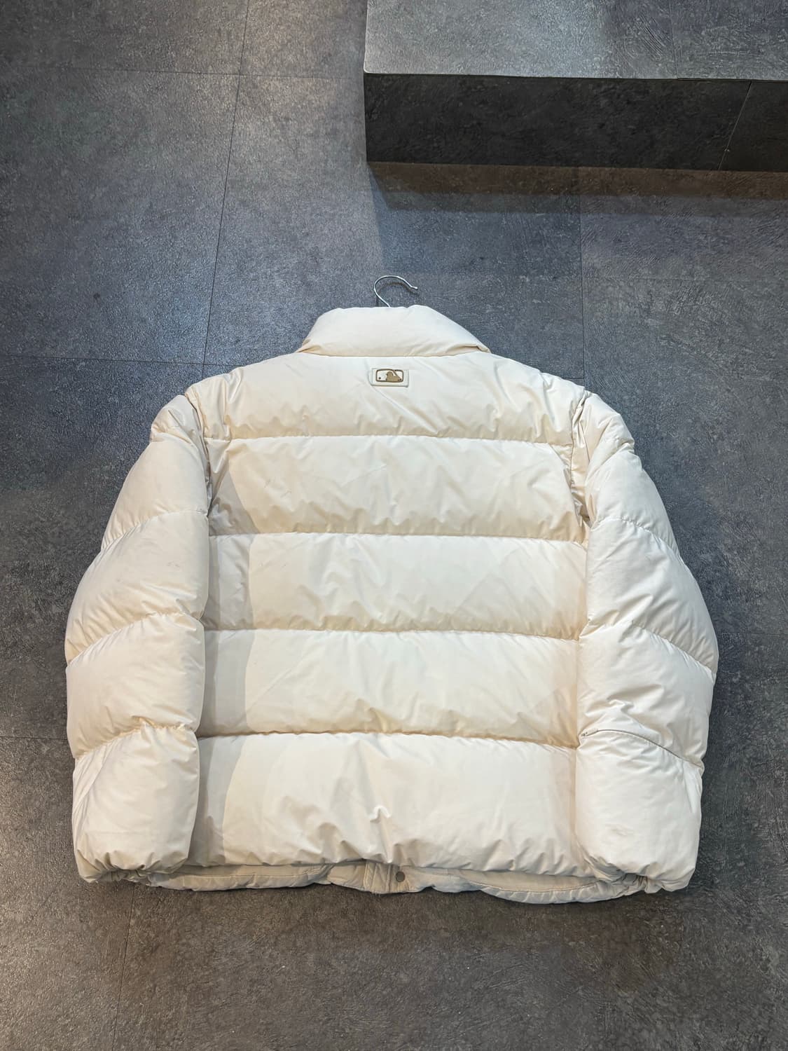 MLB 여성 오리털 패딩 S사이즈 상품이미지3