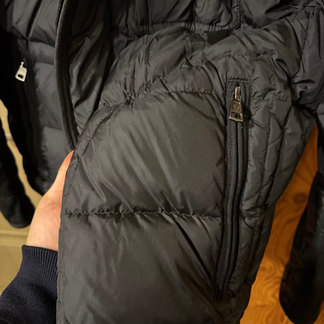 몽클레어 라이언 블랙와펜 패딩  상품이미지6