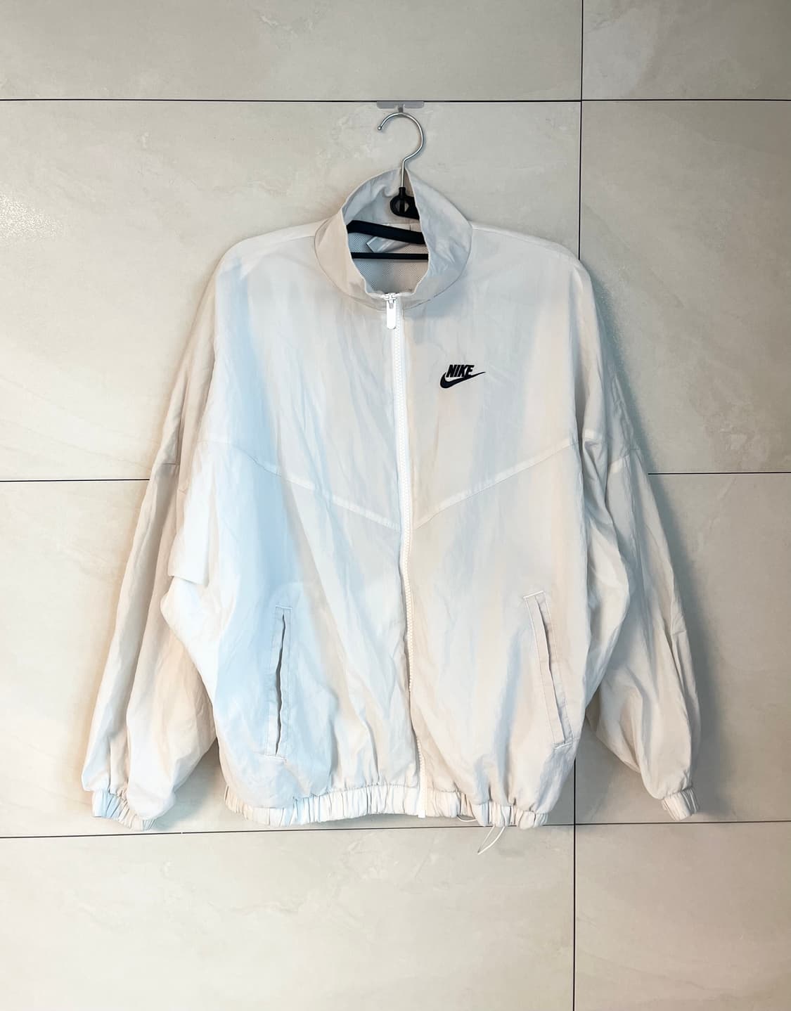 나이키 에센셜 바람막이 화이트 [S] 상품이미지1
