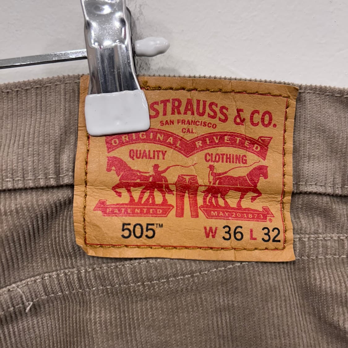 리바이스 505 레귤러핏 코듀로이 워크팬츠 상품이미지4