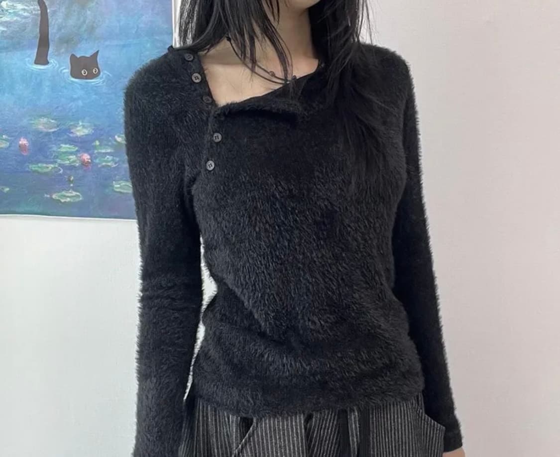 러시 오픈 버튼 헤어리 긴팔 티 상품이미지1