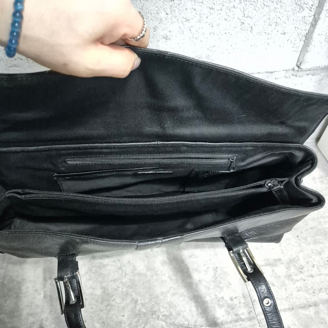 케네스 콜 가죽 숄더백 상품이미지9