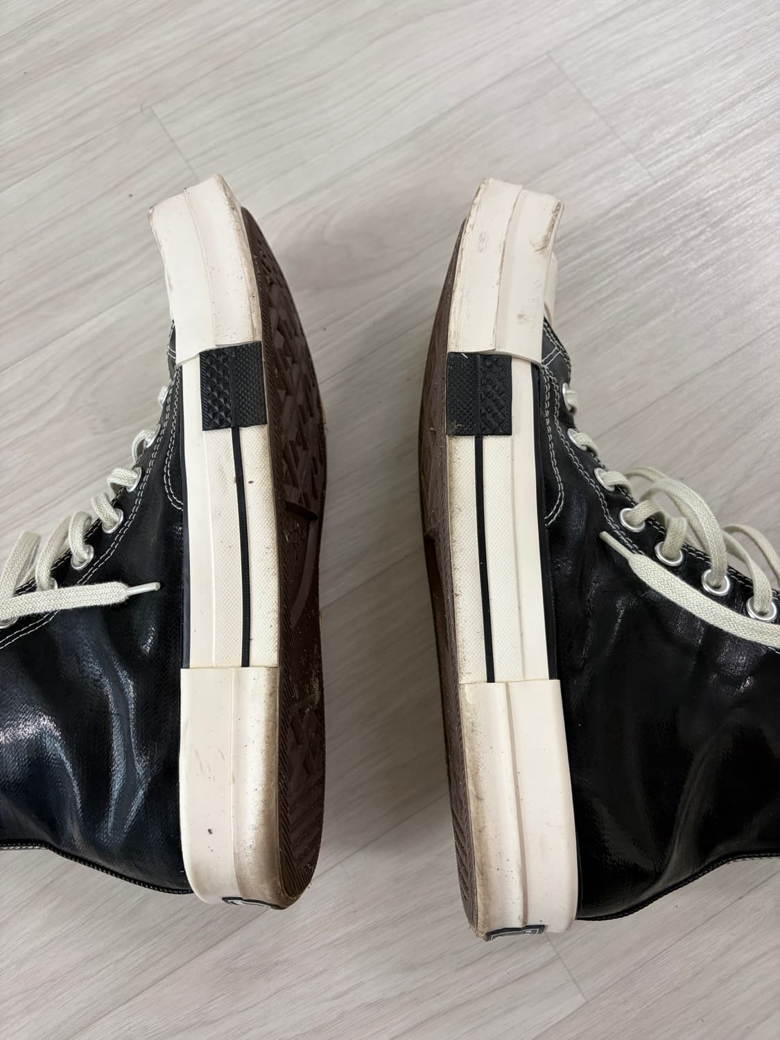 컨버스 다크쉐도우 터보다크 척 70 하이 블랙 래커드 데님 상품이미지4