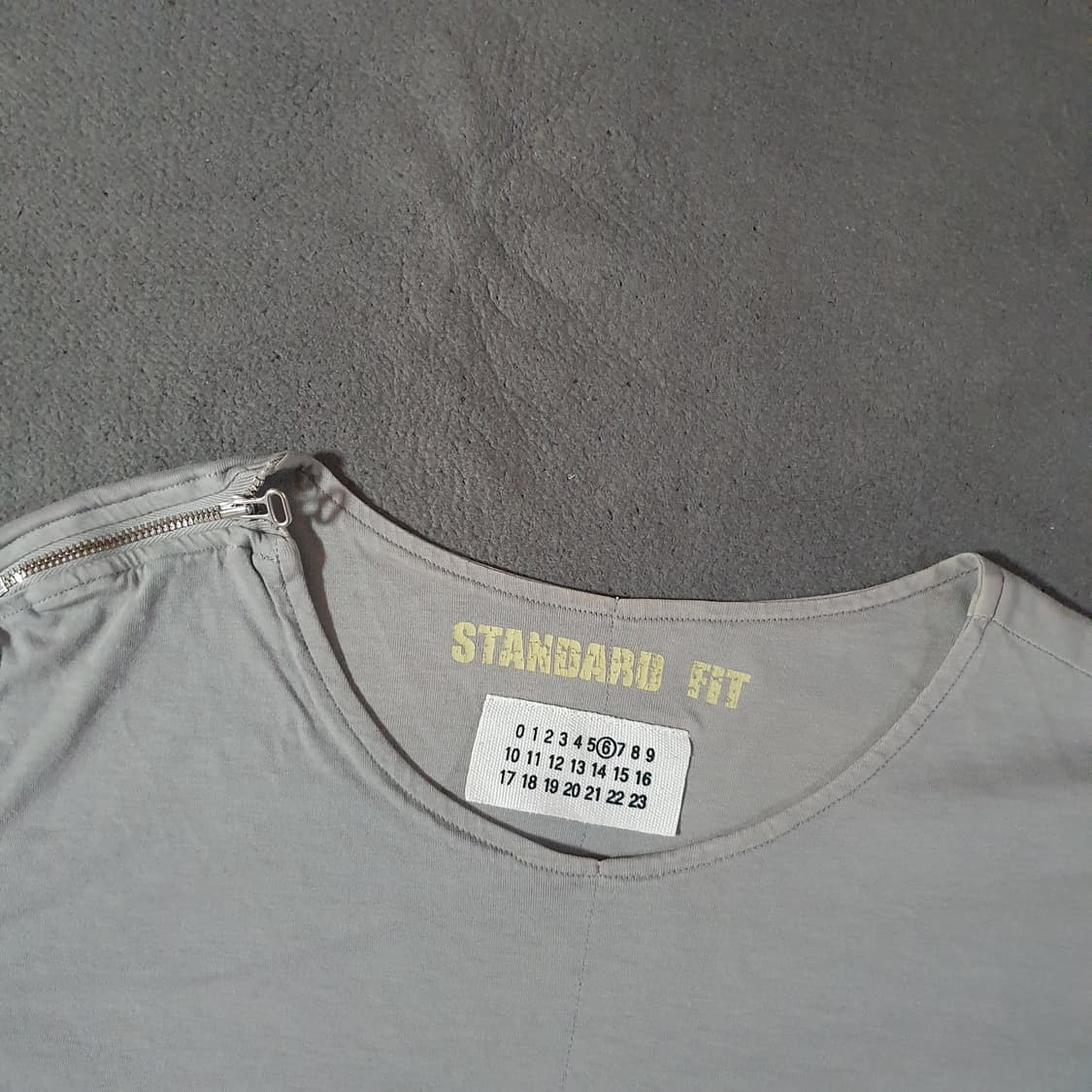 메종마르지엘라 여성 지퍼 디테일 2레이어 롱슬리브 맨투맨 상품이미지2