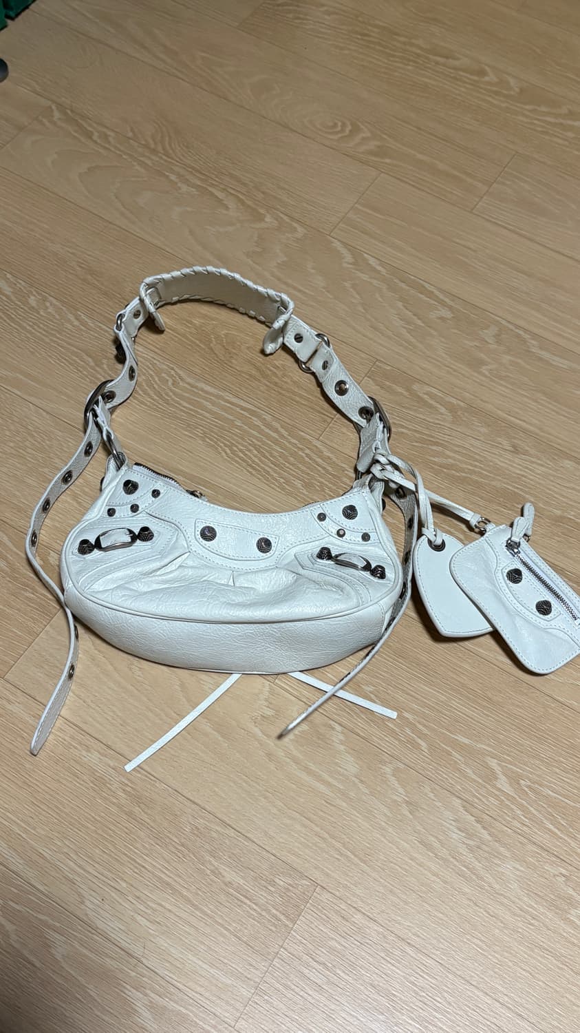 발렌시아가 르카골 XS 화이트 가방 상품이미지1