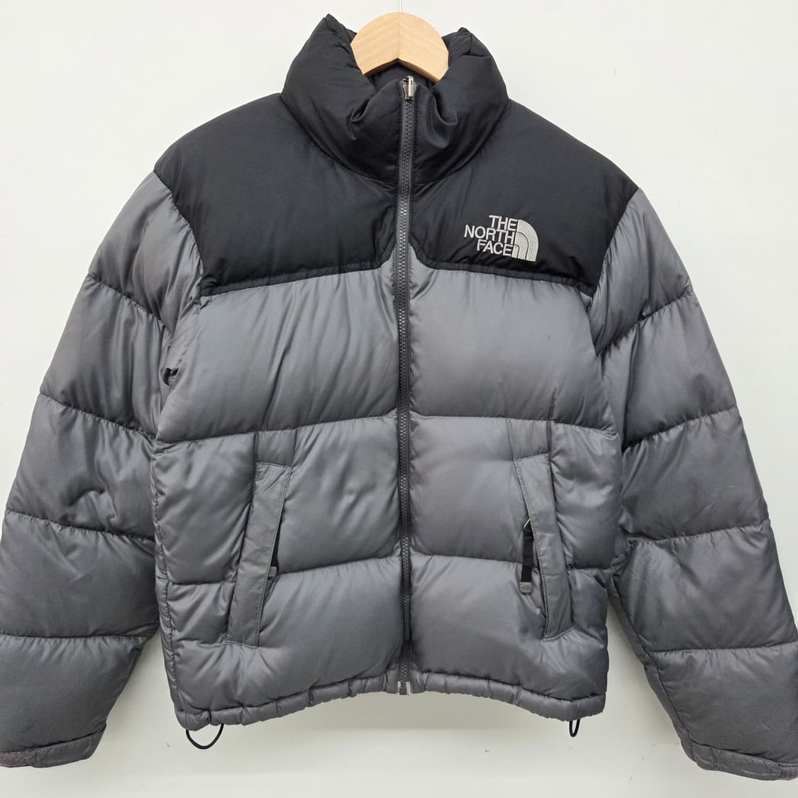 노스페이스 눕시 패딩 그레이/블랙 남m 상품이미지2
