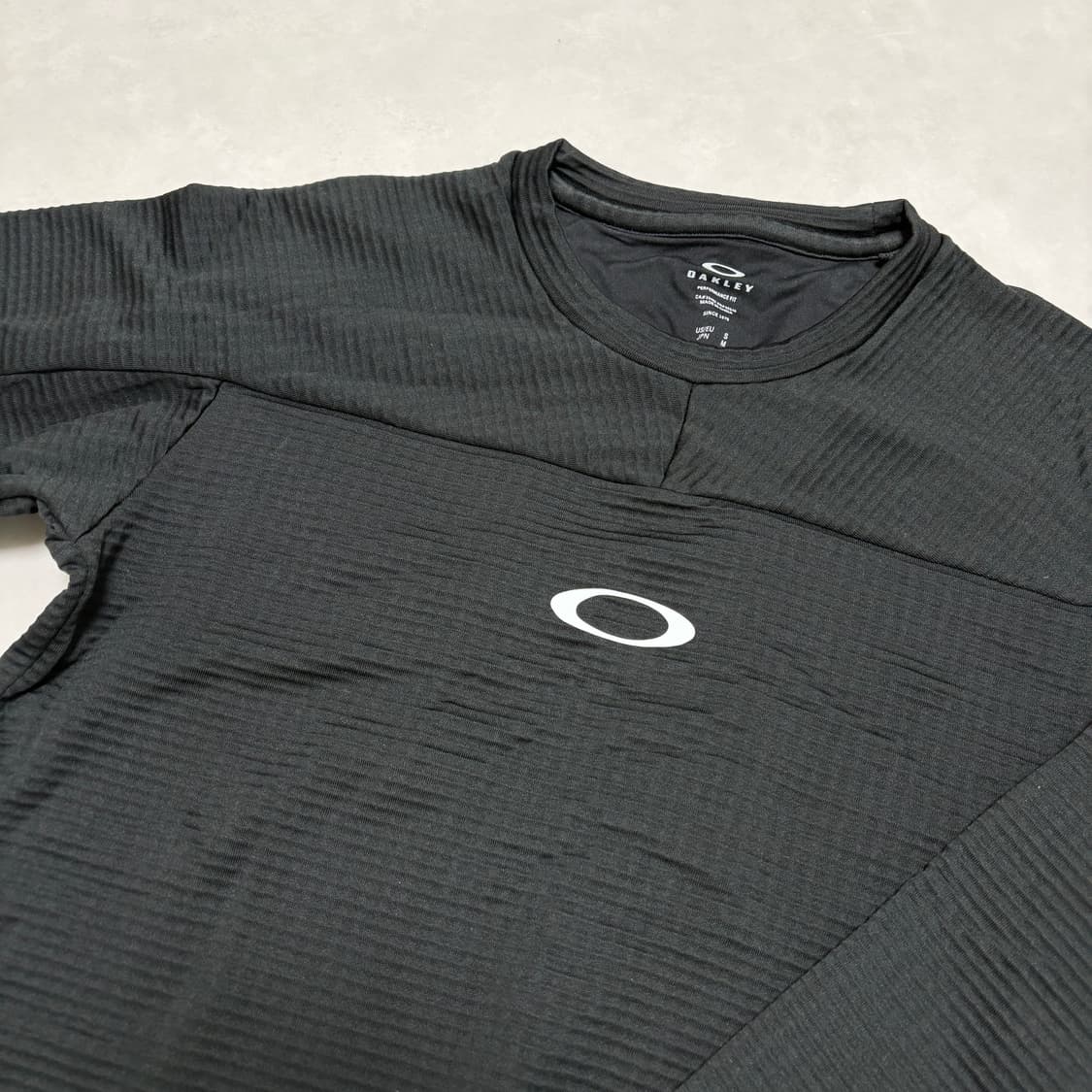 오클리 오사카 매장판 와플 조직 썸홀 롱슬리브 상품이미지2