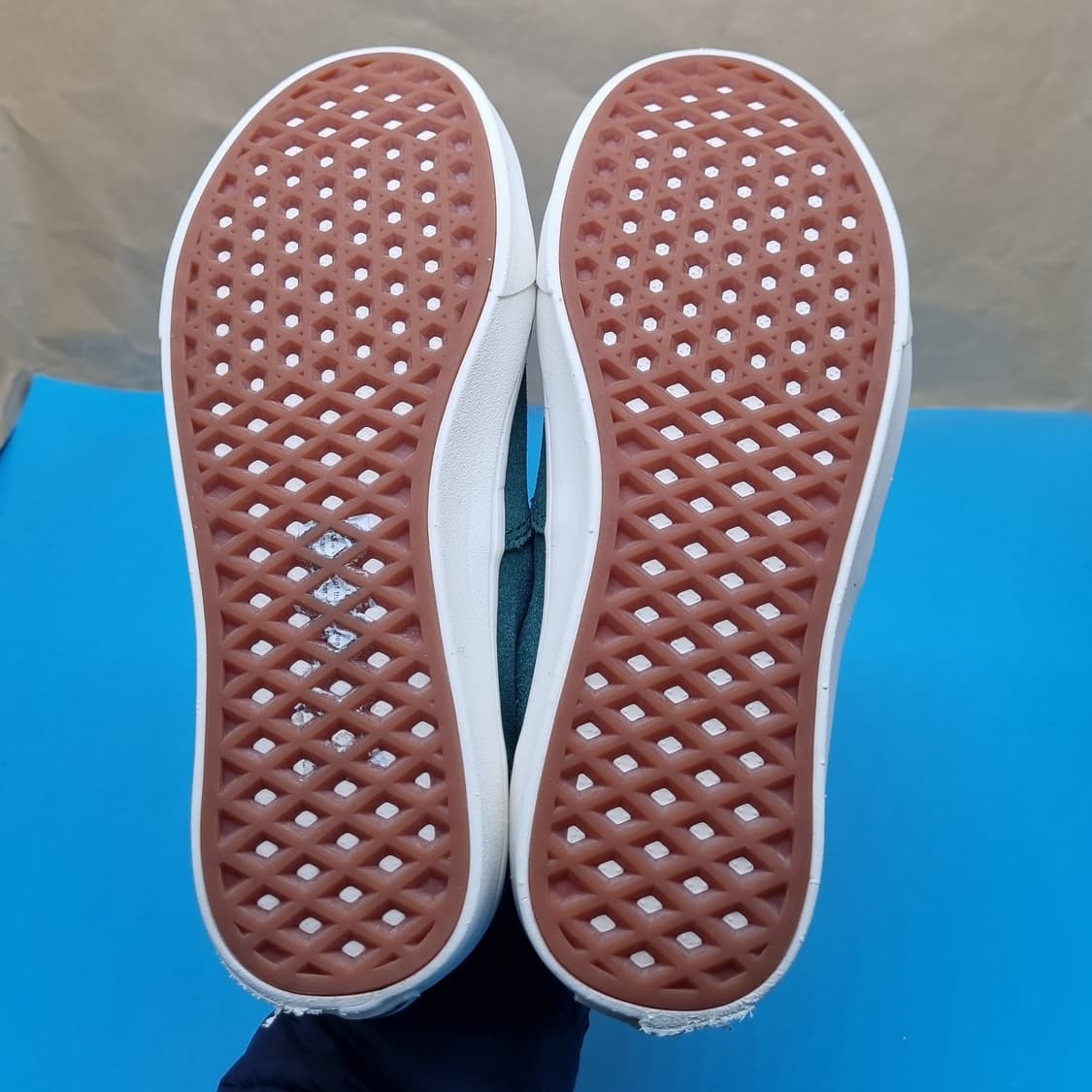 반스 피그 스웨이드 스니커즈 250 상품이미지3